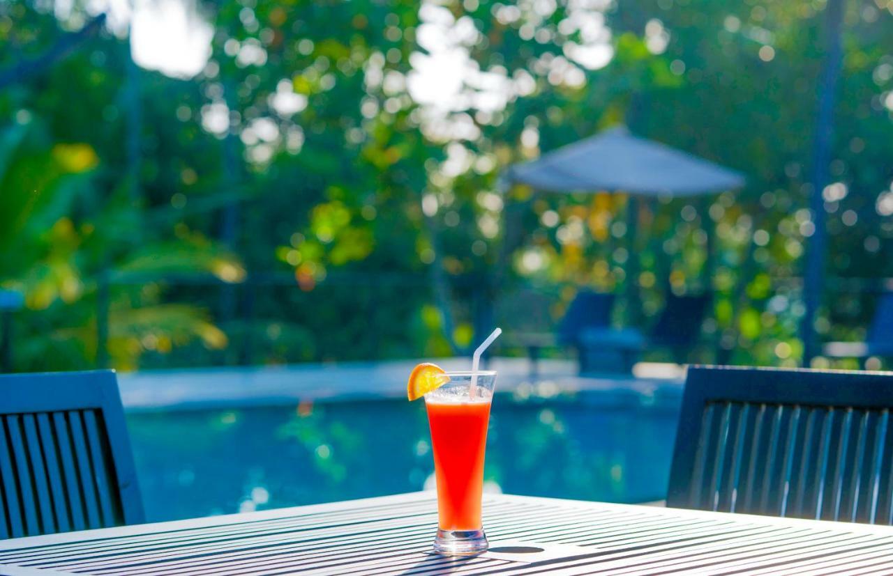 Miracle Resorts & Villas Полоннарува Екстер'єр фото